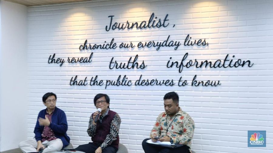 Dirjen Aptika Kementerian Kominfo Hokky Situngkir. (CNBC Indonesia/Novina)