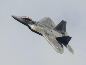 Jet Tempur Italia Terkena Serangan saat Houthi Gempur Pangkalan Udara Saudi