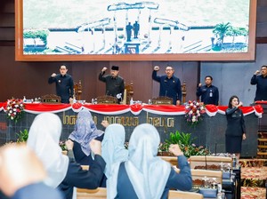 P-APBD Jatim 2024 Disahkan, Pj Adhy Pastikan Peningkatan Program Strategis