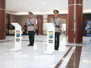 2 PJU Polda Jatim Resmi Diserahterimakan: Dirintelkam dan Kayanma