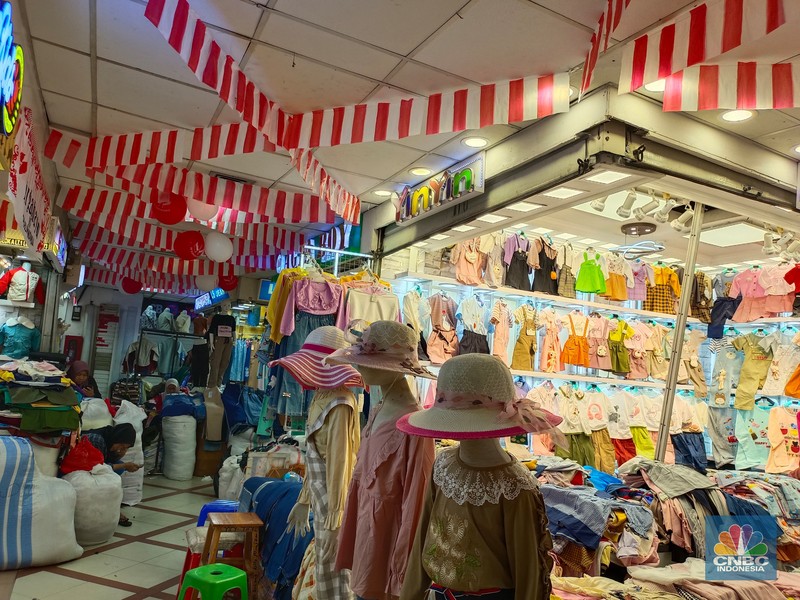 Situasi Pasar Tanah Abang, Jumat (9/8/2024) (CNBC Indonesia/Martya Sari RIzki) Situasi Pasar Tanah Abang, Jumat (9/8/2024) (CNBC Indonesia/Martya Sari RIzki)