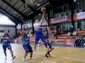 Transmedia Melaju ke Perempatfinal Turnamen Basket SMLBT 2024
