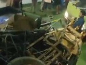 KMP Sangke Palangga Dihantam Ombak di Selayar, 1 Truk Terbalik di Atas Kapal