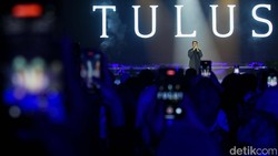 Aksi Memukau Tulus di Festival LIKE 2