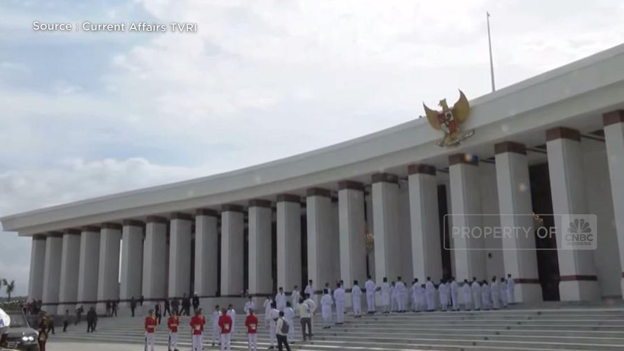 Duplikat bendera Pusaka dan teks proklamasi telah tiba di Istana Negara IKN pada pukul 15.30 WITA.