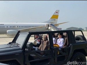 Momen Bendera Merah Putih-Naskah Proklamasi Diterbangkan ke IKN