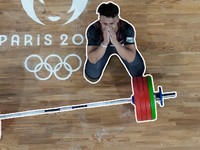 Rizki Juniansyah Raih Emas, Ini Prestasi Angkat Besi RI di Olimpiade