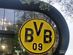 Mengunjungi Signal Iduna Park, Dulu Bernama Wesfalenstadion