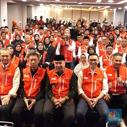 Transmart Berangkatkan 100 Orang Umrah - Liburan ke Turki