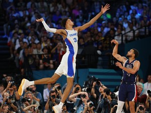 Tekuk Tuan Rumah, Tim Basket AS Raih Emas Olimpiade 2024