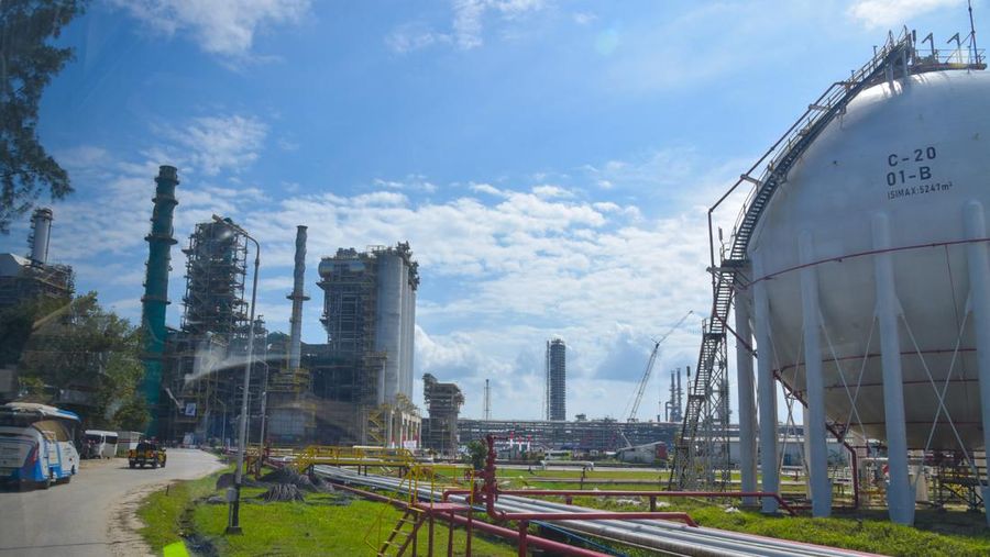 Kilang atau Refinery Development Master Plan (RDMP) Balikpapan, Kalimantan Timur milik PT Kilang Pertamina Internasional (KPI), Minggu (11/8/2024). (Dokumentasi: Kementerian ESDM)