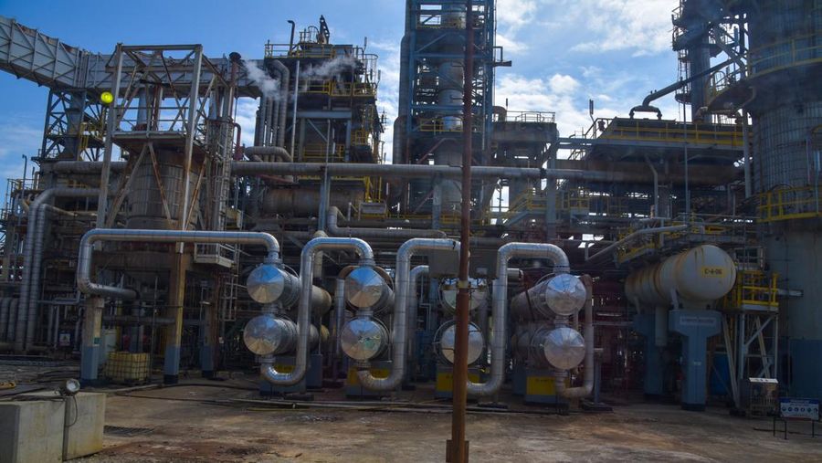 Kilang atau Refinery Development Master Plan (RDMP) Balikpapan, Kalimantan Timur milik PT Kilang Pertamina Internasional (KPI), Minggu (11/8/2024). (Dokumentasi: Kementerian ESDM)