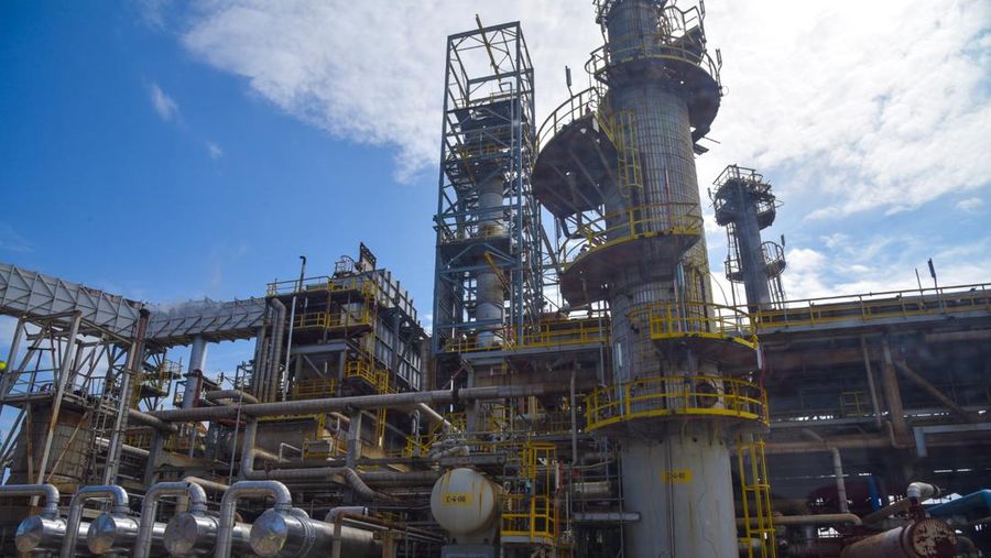 Kilang atau Refinery Development Master Plan (RDMP) Balikpapan, Kalimantan Timur milik PT Kilang Pertamina Internasional (KPI), Minggu (11/8/2024). (Dokumentasi: Kementerian ESDM)