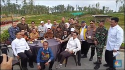 Video: Canda Airlangga ke Bahlil di IKN: Kursi Kapolri Saja Diambil