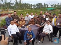Video: Canda Airlangga ke Bahlil di IKN: Kursi Kapolri Saja Diambil