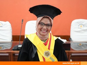 Tak Genap 3 Tahun Grisna Sabet Gelar Doktor UGM dan Punya 100 Karya Ilmiah, Keren!