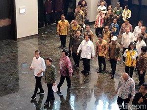Jokowi dan Para Menteri Tiba di Istana Garuda IKN untuk Sidang Kabinet