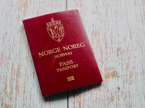 Cuma Satu di Dunia! Aurora Borealis Nongol di Paspor Norwegia