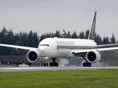 Singapore Airlines Tiba-Tiba Minta Maaf ke Penumpang Muslim, Ada Apa?