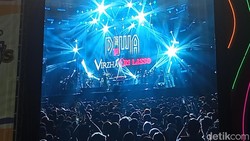 Dewa19 Ikutan Tren Gak Bisa Yur hingga Suede Tutup The 90s Festival 2024