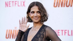 Cuma Pierce Brosnan yang Bikin Halle Berry Percaya Pada Pria