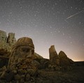 Penampakan Hujan Meteor Bikin Langit Berkilau di RI dan Penjuru Dunia