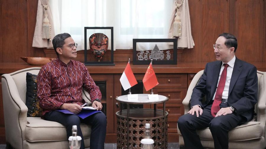 Wakil Menteri Luar Negeri RI Pahala Mansury - Wamenlu RRT Sun Wei Tung. (X/@Kemlu_RI)
