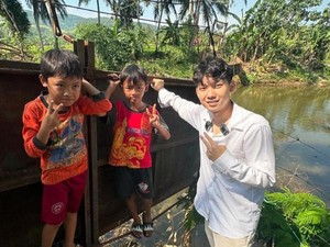 Willie Salim Sumbang Rp 25 Juta untuk Renovasi Jembatan Miring Sukabumi