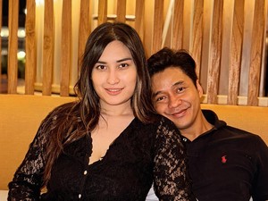 Sikap Aldy Fairuz yang Cemburuan Dibongkar Istri