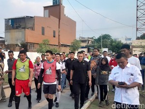 Bobby Nasution Main Bola Lawan Kaesang di Medan