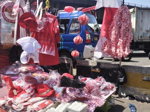 Cerita Pedagang Atribut HUT RI di Pasar Asemka Jakbar, Jualan Sejak Juli