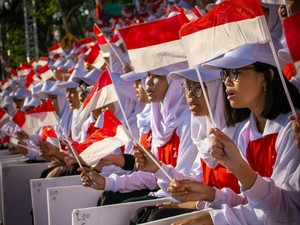 Makna dan Sejarah Lomba 17 Agustus, Panjat Pinang hingga Tarik Tambang