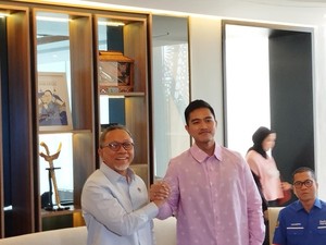 Kaesang Sambangi DPP PAN, Disambut Zulhas Sambil Bercanda soal Umur