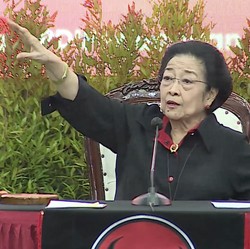 Jawaban Singkat Megawati Saat Tahu Jokowi Reshuffle Menteri PDIP!