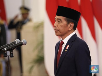 Jokowi Bakal Umumkan Gaji PNS 2025 Siang Ini