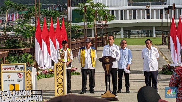 Presiden Jokowi Resmikan Plaza Seremoni Sumbu Kebangsaan IKN, Rabu (14/8/2024). (CNBC Indonesia/Emir Yanwardhana)