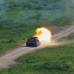 Potret Helikopter Militer AS Lepaskan Tembakan di Perbatasan Korea