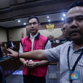 Sidang Perdana Korupsi Timah Harvey Moeis, Negara Rugi Rp 300 T