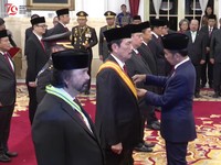Jokowi Beri Tanda Kehormatan kepada Surya Paloh-Airlangga-Prabowo