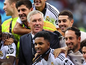 Ancelotti Jadi Pelatih Tersukses di Piala Super Eropa