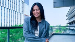 Gak Cuma Nulis Lagu, Clara Riva Nyanyi Lagi