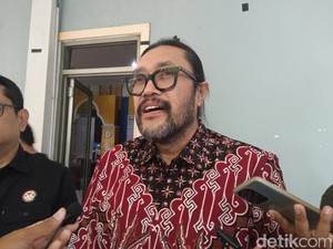 Koleksi Properti Ono Surono yang Sebut Mulyono di Balik PDIP Urung Usung Anies di Jabar