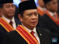 Ketua MPR RI Bambang Soesatyo dalam acara upacara penganugerahan tanda kehormatan Republik Indonesia, Istana Negara, (14/8/2024). (CNBC Indonesia/Tri Susilo)