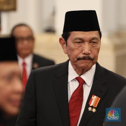Malaysia Diserbu Asing-RI Kena 'PHP', Luhut Bilang Begini