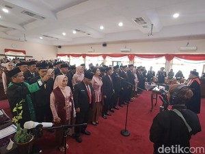 Bapak dan Anak Dilantik Bareng Jadi Anggota DPRD Wonogiri