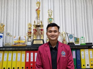 Ikuti Rizky Ridho, Komang Teguh Kuliah di UM Surabaya Jalur Prestasi