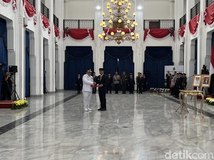Dedy Supriyadi Dilantik Jadi Pj Bupati Bekasi