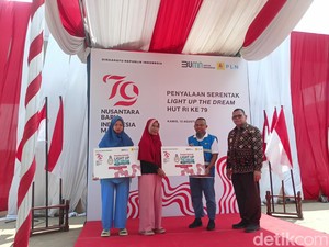 Semarak HUT RI, 10 Rumah di Palembang Dapat Sambungan Listrik Gratis