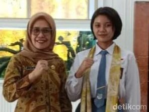 Bangga! Siswi SMAN 17 Surabaya Jadi Paskibraka di IKN