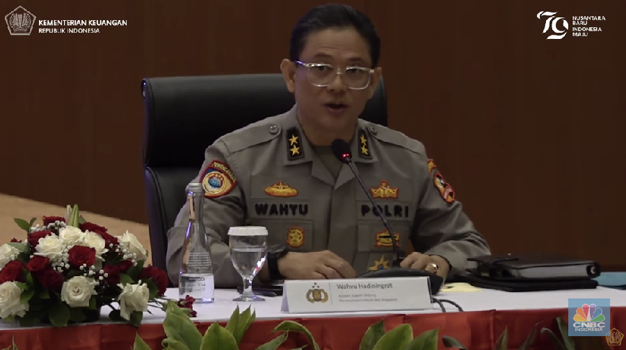 Asisten Kapolri Bidang Perencanaan Umum dan Anggaran Polri Irjen Pol. Wahyu Hadiningrat dalam Konferensi Pers Nota Keuangan dan Rancangan Anggaran Pendapatan dan Belanja Negara (RAPBN) 2025 di Kantor Kementerian Keuangan, Jakarta, Jumat (16/8/2024). (Tangkapan Layar Youtube Kementerian Keuangan RI)